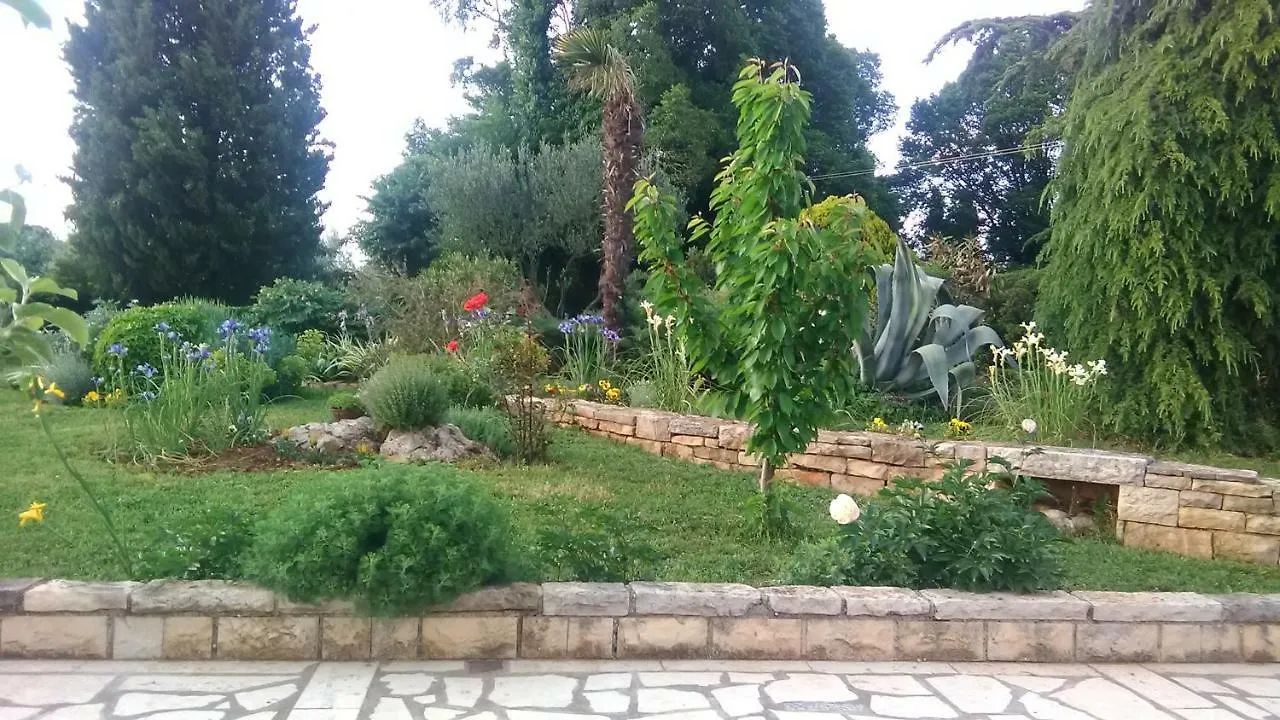 Garden Apartment Pula